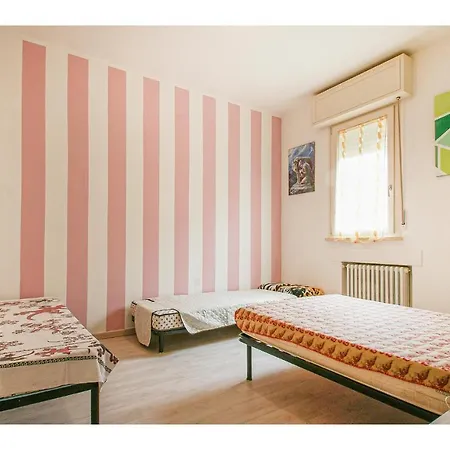 Apartman Awesome In With Kitchen *